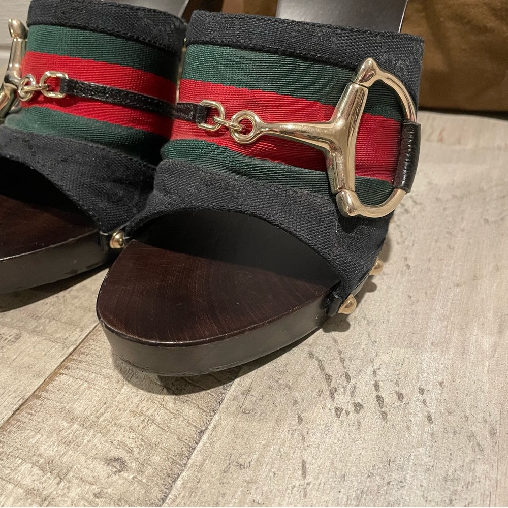 Authentic GUCCI Horsebit Monogram Canvas And Wood
Heels Clogs Mules Sz 8 - Picture 6 of 11